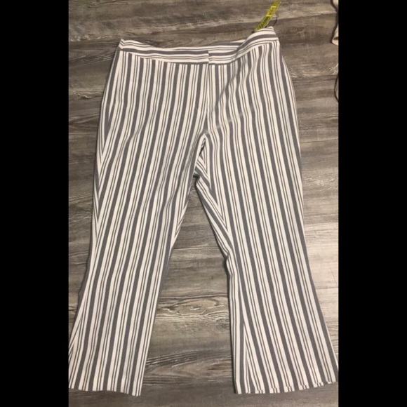 NWT Gianni Bini Dress Ankle Pants - Picture 2 of 2